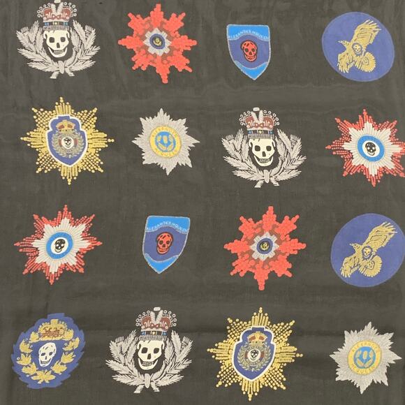 ALEXANDER MCQUEEN Size L Black Red Crest Skull Square Scarf - Picture 4 of 9